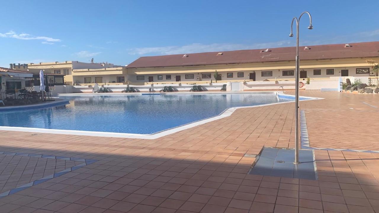 Apartamento Marina Palace Playa Paraiso Адехе Екстериор снимка